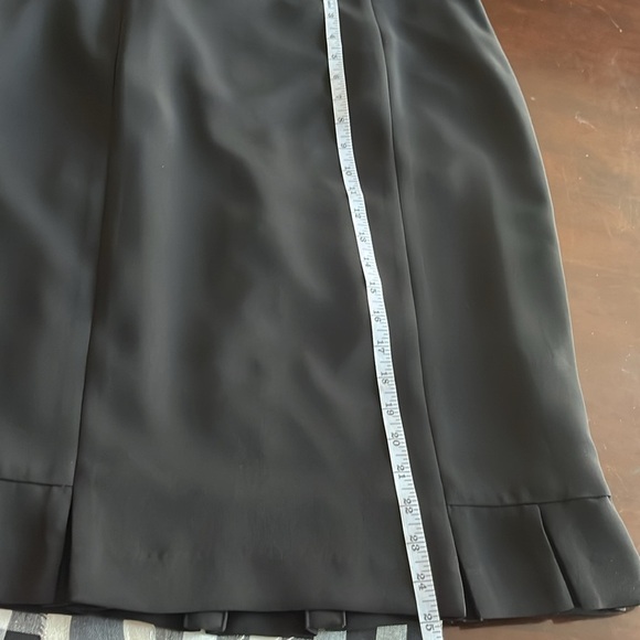 ⭐️Ruffle Bottom Straight Black Skirt size 14 - Picture 6 of 8